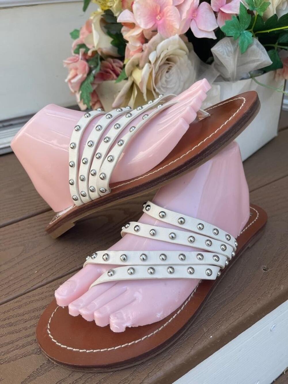 TORY BURCH PATOS STUDS STRAPPY SANDAL SIZE 8.5 (900